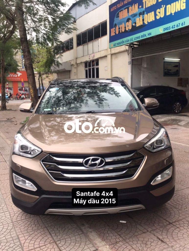 Hyundai Santa Fe 2015 - Bán Hyundai Santa Fe 2.2L sản xuất 2015, màu nâu