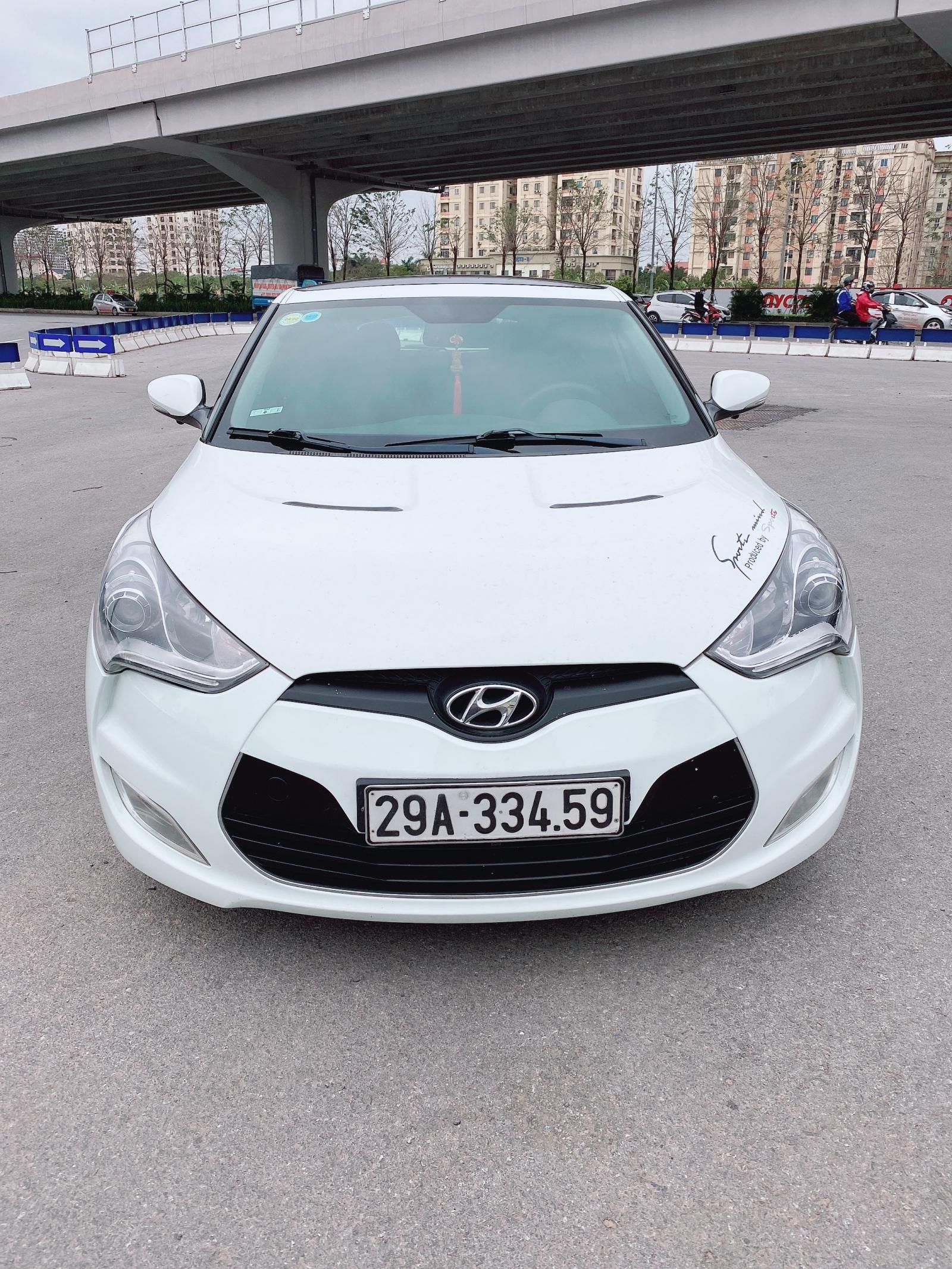 Hyundai Veloster 2011 - Cần bán xe Hyundai Veloster 1.6 GDI sản xuất năm 2011