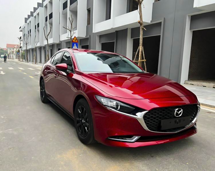 Mazda 3 2021 - Bán Mazda 3 1.5L Luxury sản xuất năm 2021, màu đỏ, giá 680tr