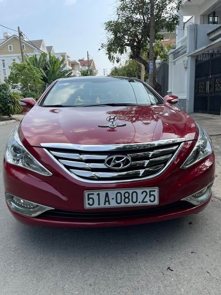 Hyundai Sonata 2010 - Bán Hyundai Sonata sản xuất 2010, màu đỏ