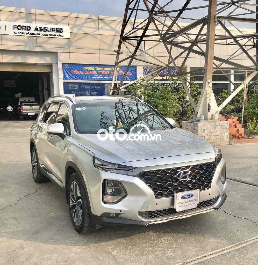 Hyundai Santa Fe 2020 - Bán ô tô Hyundai Santa Fe  2.4L máy xăng đặc biệt, sản xuất 2020, màu bạc