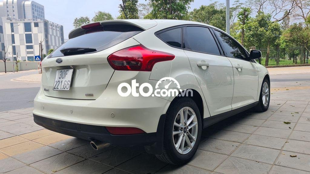 Ford Focus 2018 - Bán ô tô Ford Focus 1.5 Ecoboost sản xuất 2018, màu trắng, giá 535tr