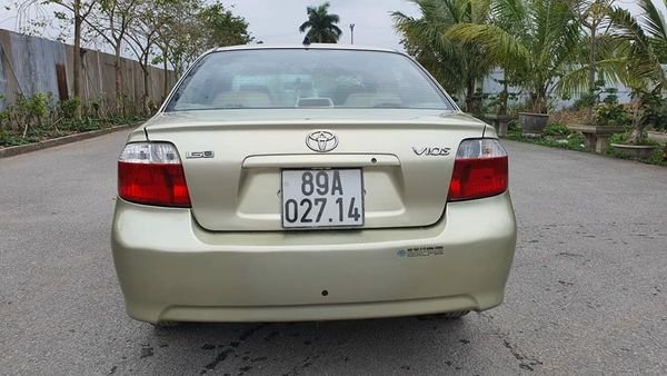 Toyota Vios 2005 - Cần bán xe Toyota Vios sản xuất năm 2005 số sàn, 135 triệu