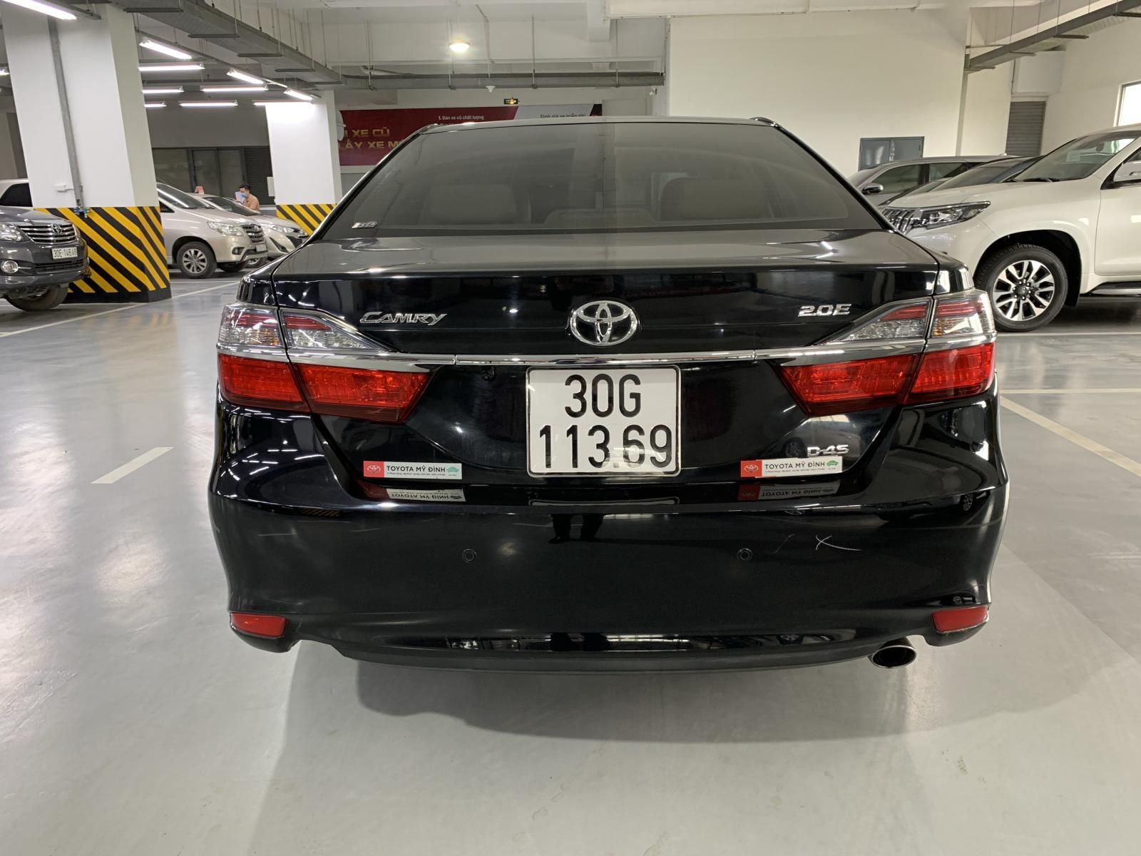 Toyota Camry 2018 - Xe Toyota Camry 2.0E đời 2018, chính hãng, giá 820tr