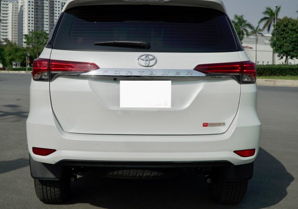 Toyota Fortuner 2021 - Bán xe Toyota Fortuner sản xuất năm 2021, màu trắng