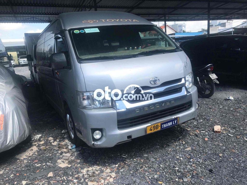 Toyota Hiace 2019 - Cần bán gấp Toyota Hiace 3.0L sản xuất 2019, màu bạc, nhập khẩu