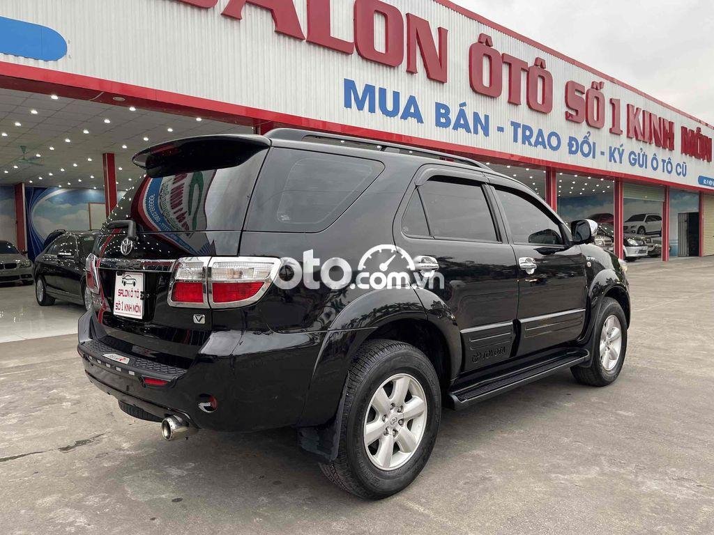 Toyota Fortuner 2009 - Bán Toyota Fortuner 2.7V 4x2AT năm sản xuất 2009 số tự động