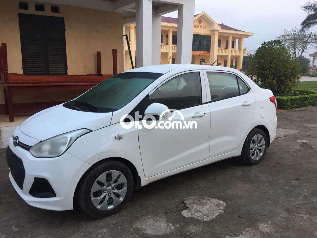 Hyundai Grand i10 2016 - Bán ô tô Hyundai Grand i10 1.2MT 2016, màu trắng, xe nhập, 218tr