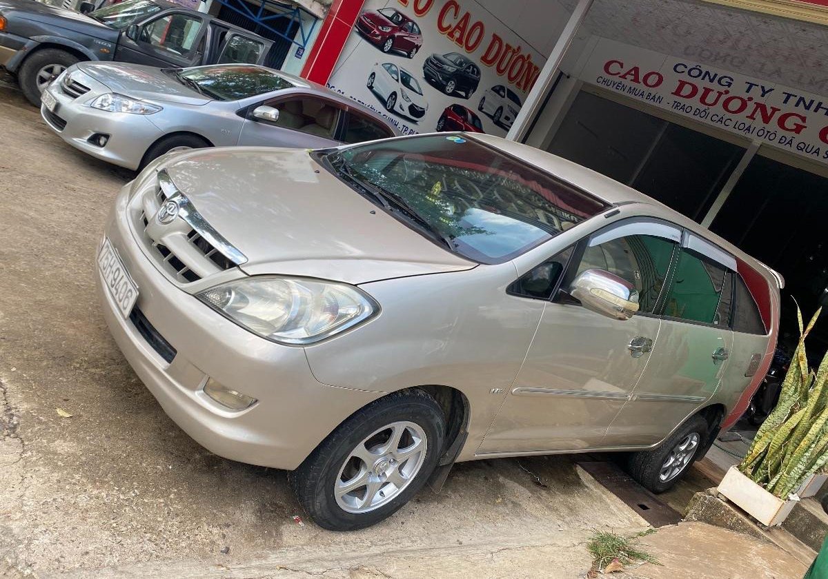 Toyota Innova 2006 - Xe Toyota Innova sản xuất năm 2006, màu bạc, giá chỉ 168 triệu