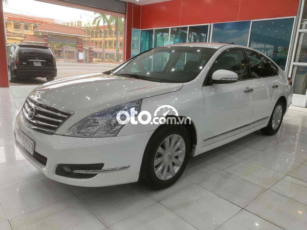 Nissan Teana 2009 - Bán Nissan Teana năm sản xuất 2009, màu trắng, xe nhập, giá tốt