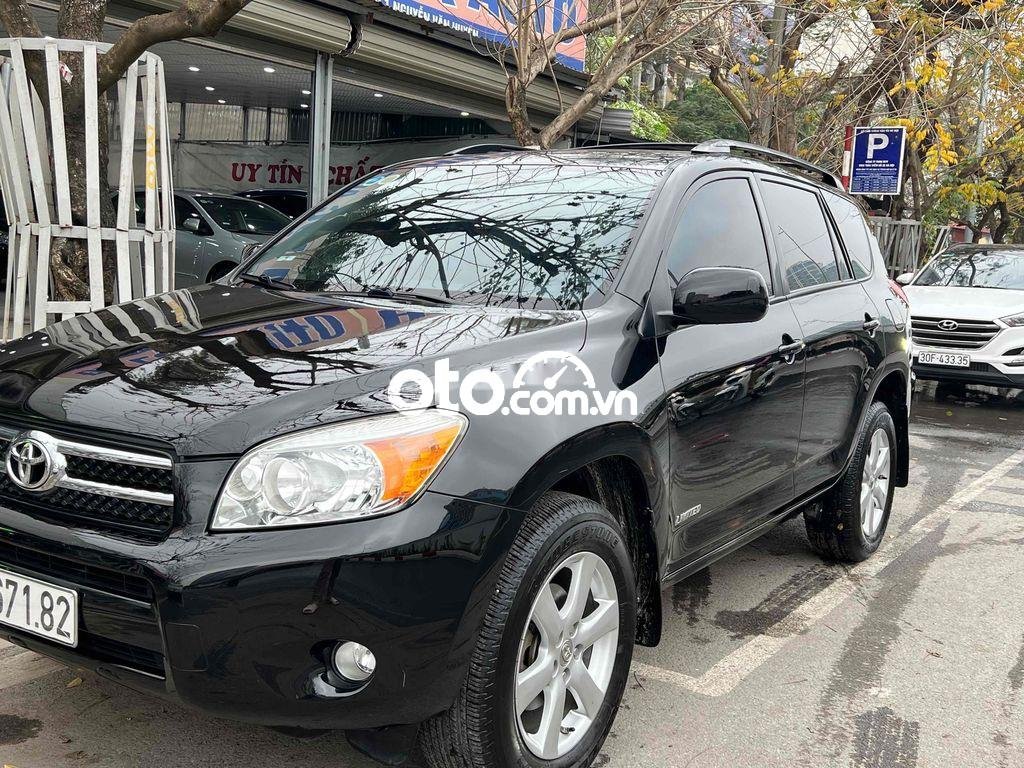 Toyota RAV4 2008 - Bán Toyota RAV4 năm sản xuất 2008, màu đen, xe nhập, 398tr