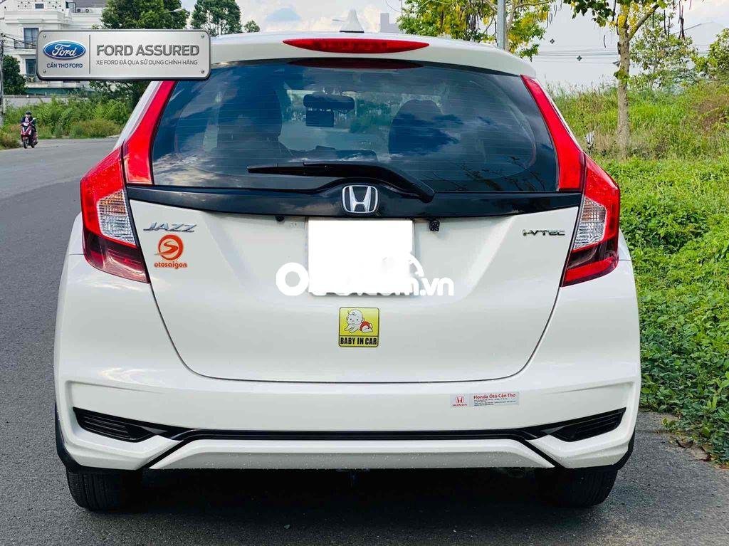 Honda Jazz 2018 - Cần bán gấp Honda Jazz 1.5 sản xuất 2018, màu trắng, xe nhập