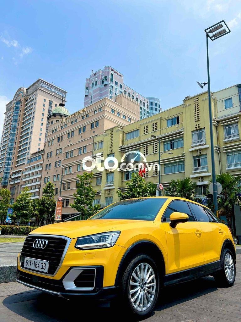 Audi Q2 2018 - Bán Audi Q2 năm 2018, màu vàng, nhập khẩu