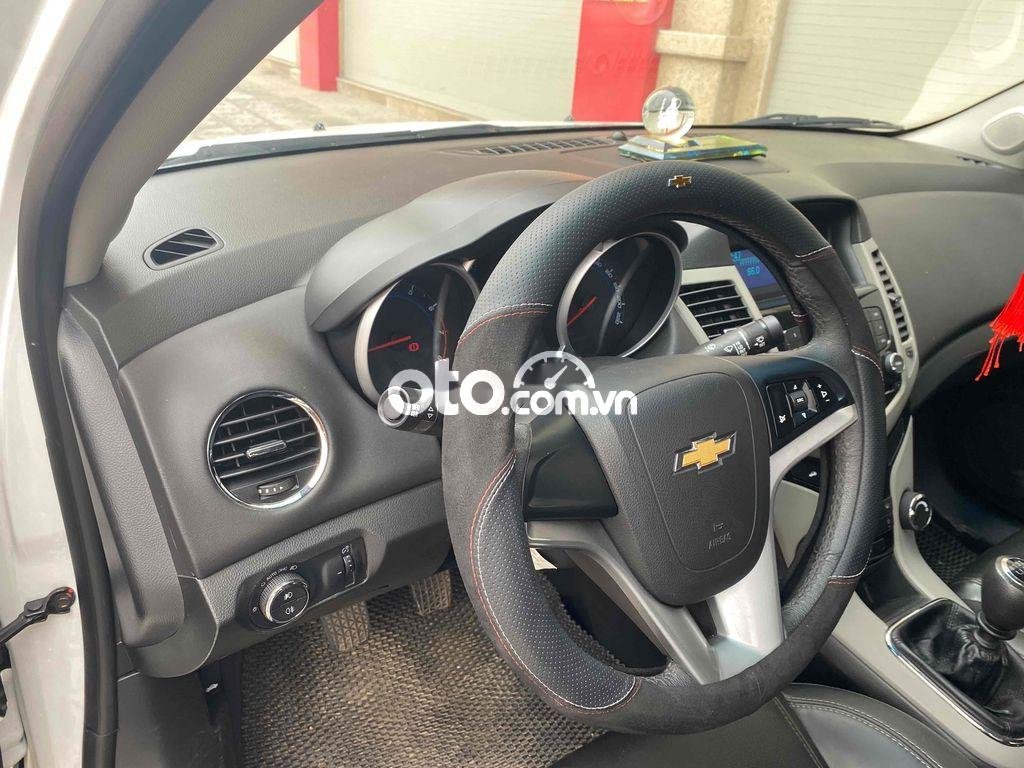 Chevrolet Cruze 2018 - Bán Chevrolet Cruze LTZ sản xuất năm 2018