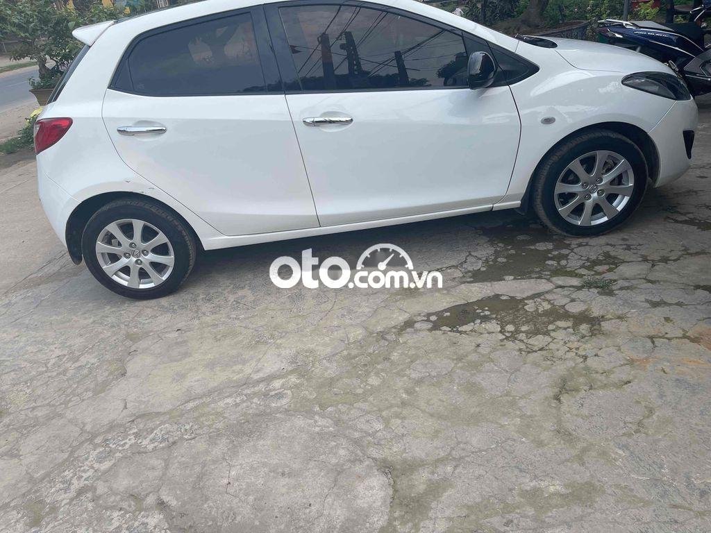 Mazda 2 2011 - Bán Mazda 2 1.5AT năm 2011, màu trắng, 282 triệu