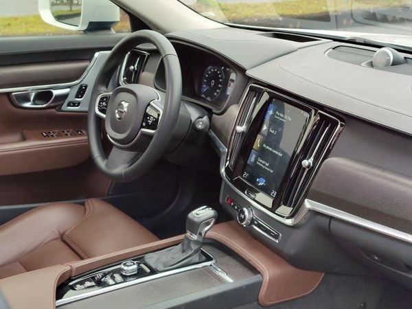 Volvo V90 2019 - Xe Volvo V90 sản xuất 2019, màu trắng, xe nhập