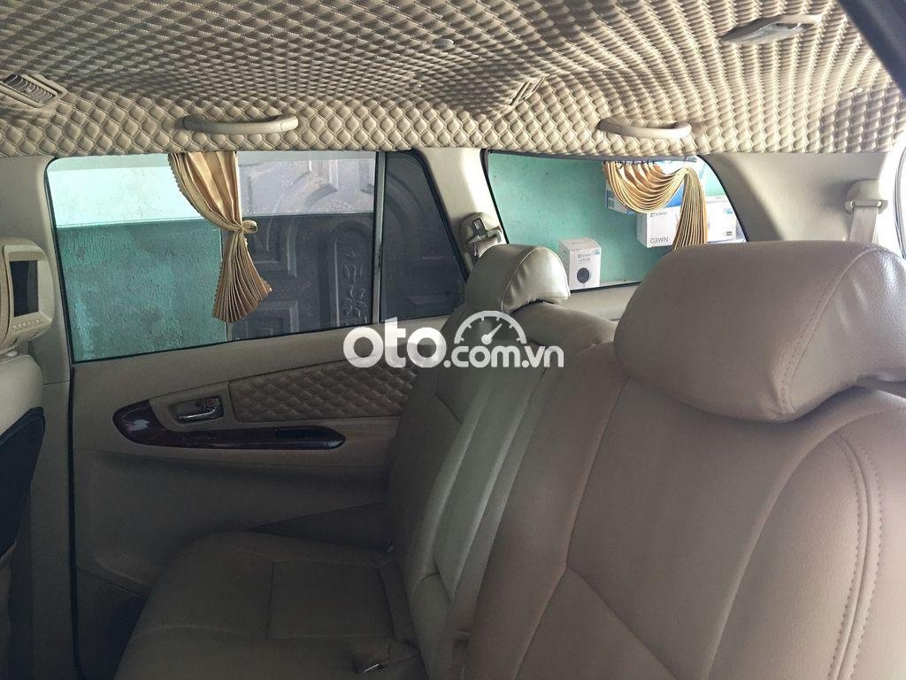 Toyota Innova 2006 - Bán Toyota Innova 2.0G năm 2006, xe nhập xe gia đình