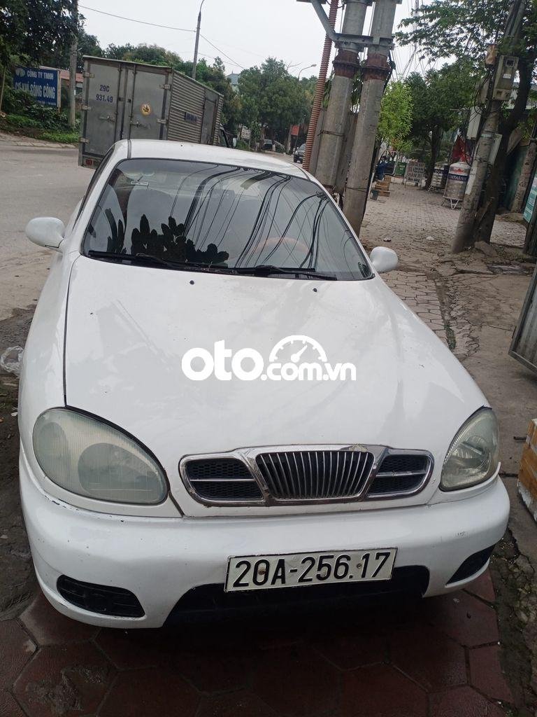 Daewoo Lanos 2000 - Cần bán Daewoo Lanos năm 2000, màu trắng