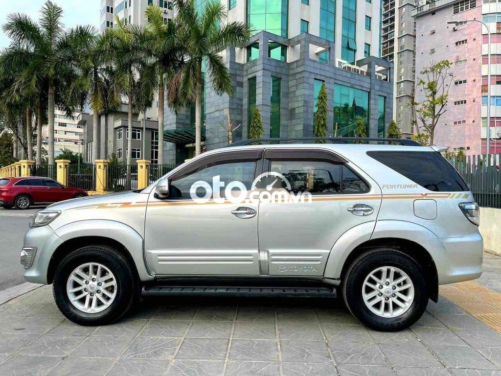 Toyota Fortuner 2013 - Bán Toyota Fortuner 2.4G 4x2AT sản xuất 2013, giá tốt