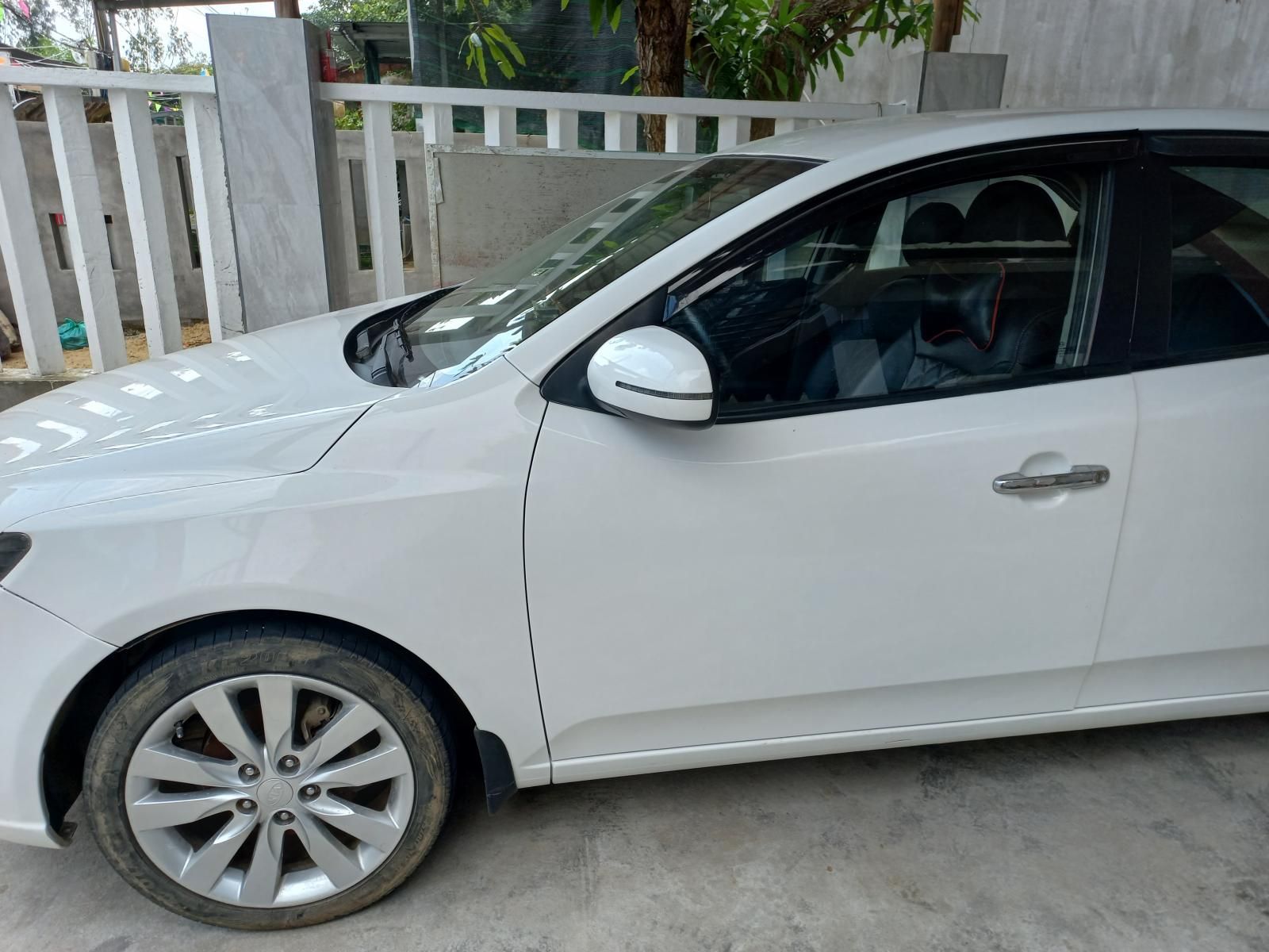 Kia Forte 2012 - Cần tiền bán xe Kia Forte đang chạy gia đình