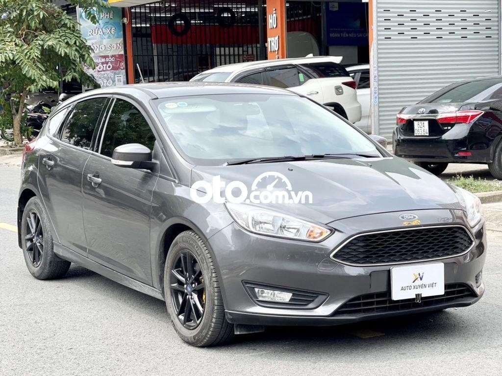 Ford Focus 2019 - Bán Ford Focus 1.5L sản xuất năm 2019, màu xám số tự động