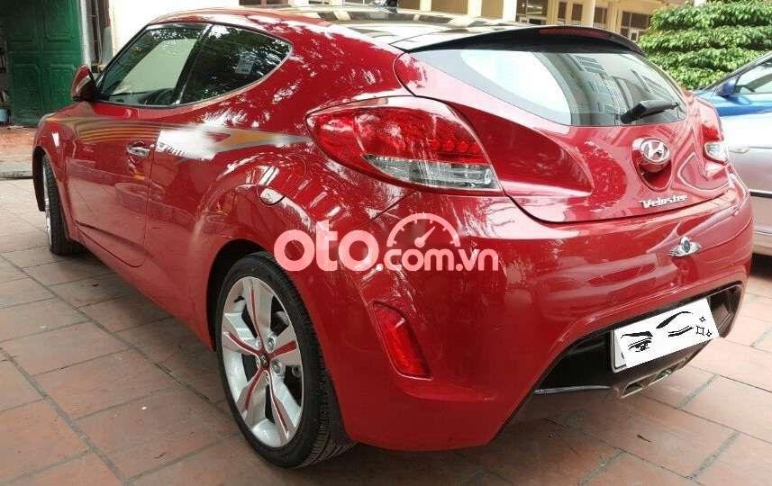 Hyundai Veloster 2012 - Cần bán gấp Hyundai Veloster 1.6 GDI Turbo 2012, màu đỏ, nhập khẩu 