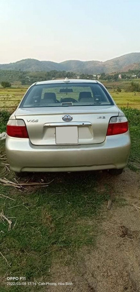 Toyota Vios 2005 - Cần bán Toyota Vios Limo  sản xuất năm 2005, giá chỉ 100 triệu