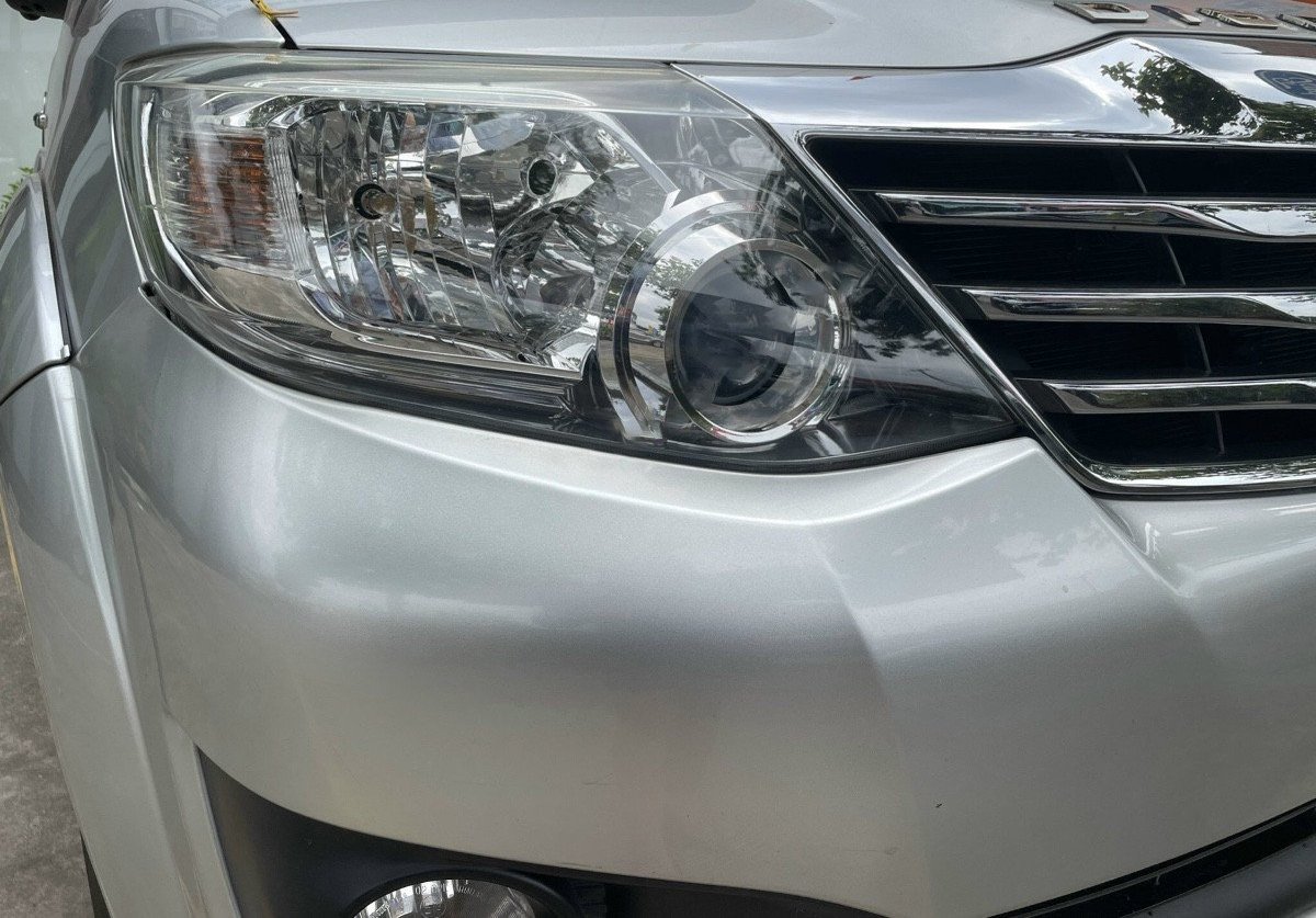 Toyota Fortuner 2013 - Bán Toyota Fortuner sản xuất 2013, màu bạc, giá 540tr