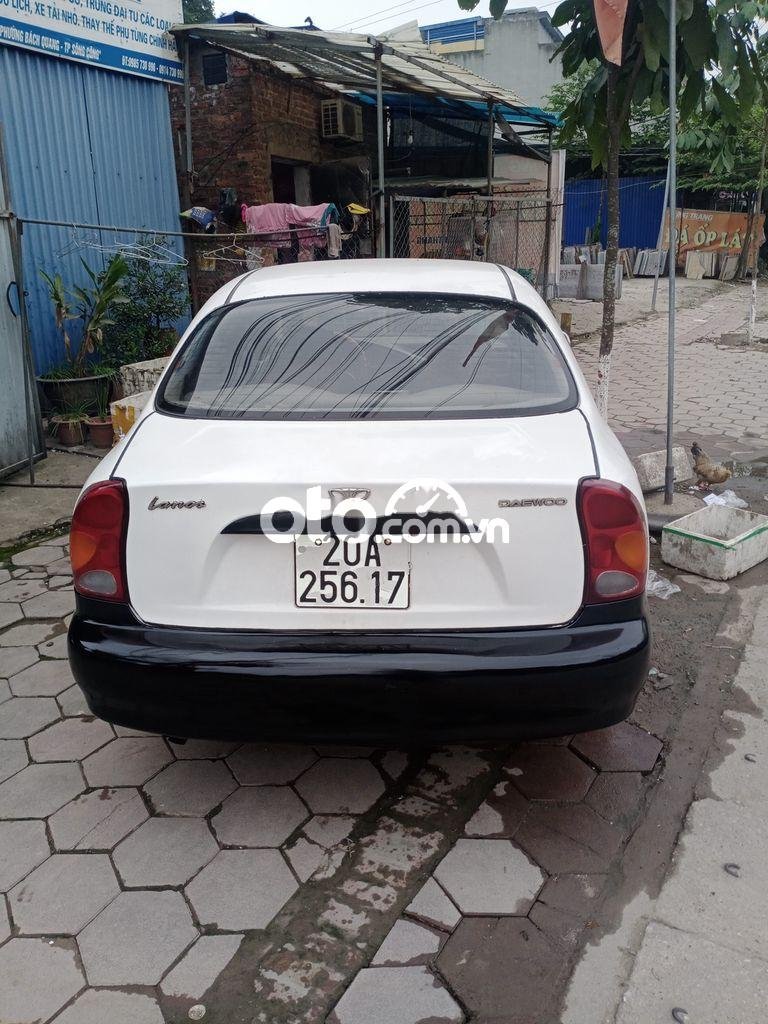 Daewoo Lanos 2000 - Cần bán Daewoo Lanos năm 2000, màu trắng