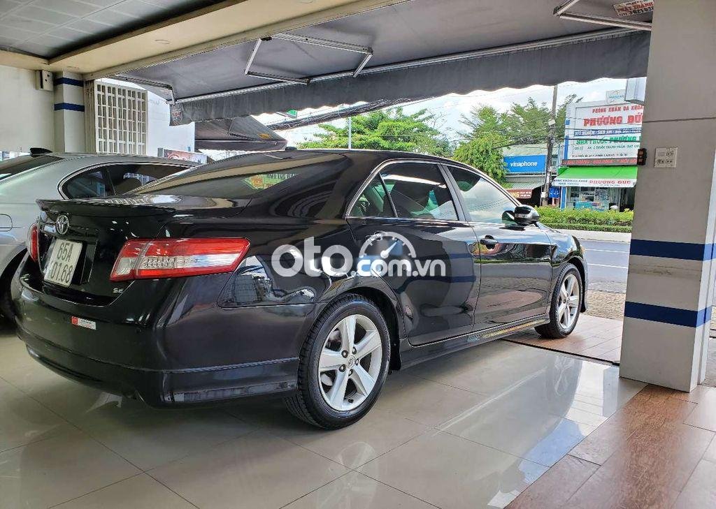 Toyota Camry 2010 - Bán xe Toyota Camry năm sản xuất 2010, màu đen, xe nhập