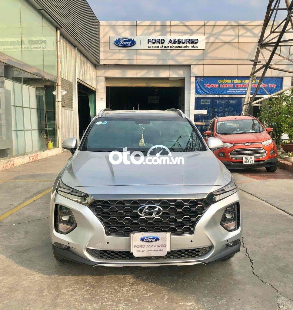 Hyundai Santa Fe 2020 - Bán ô tô Hyundai Santa Fe  2.4L máy xăng đặc biệt, sản xuất 2020, màu bạc