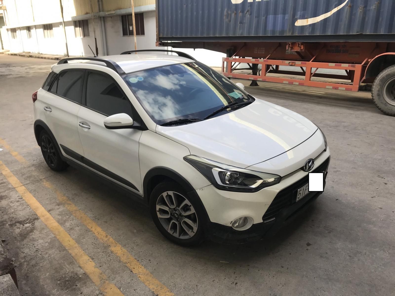 Hyundai i20 Active 2016 - Bán xe Hyundai i20 Active 1.4AT năm 2015 chính chủ