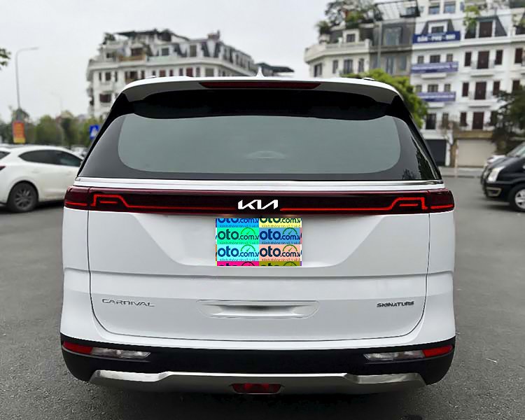 Kia Carnival 2021 - Màu trắng