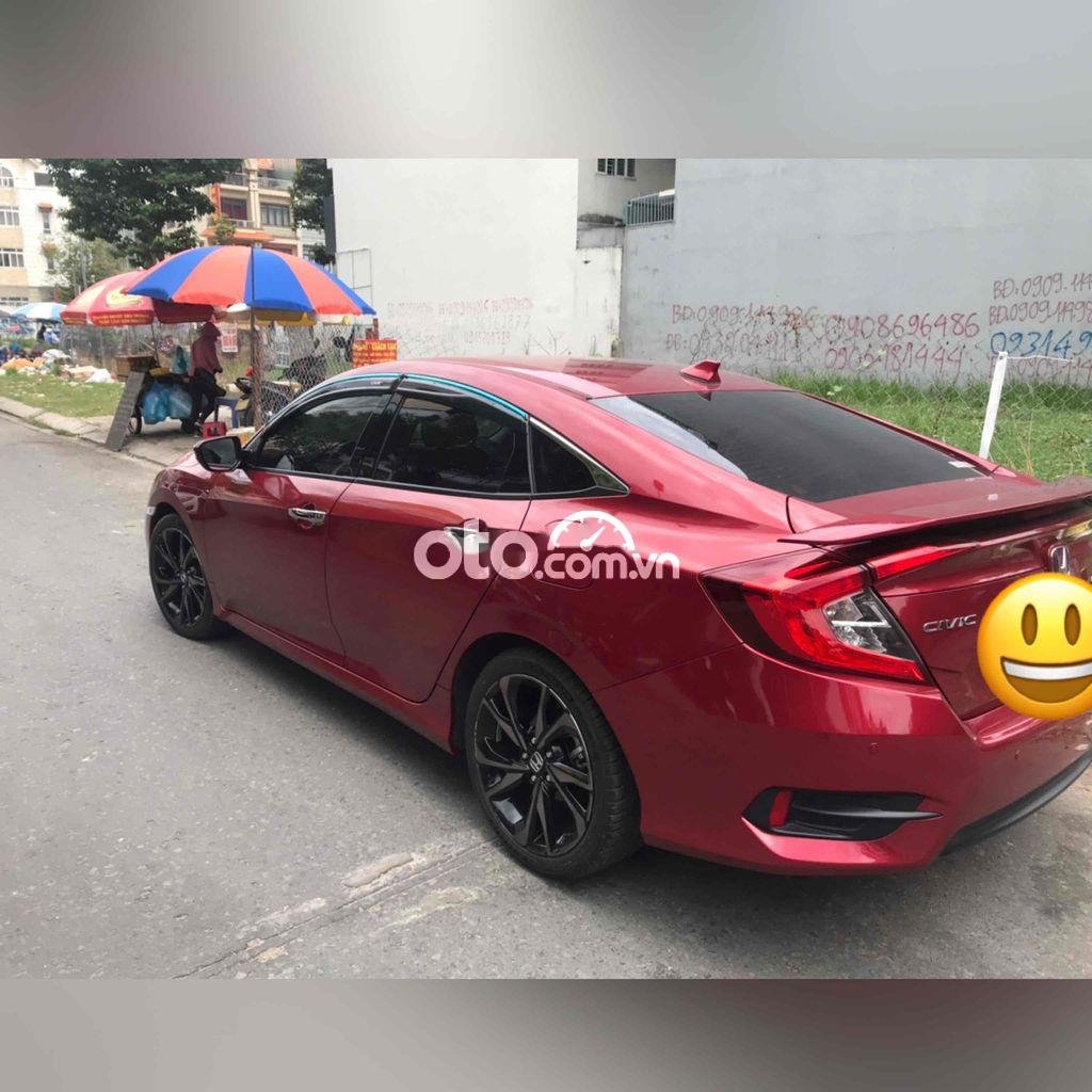 Honda Civic 2020 - Màu đỏ, nhập khẩu