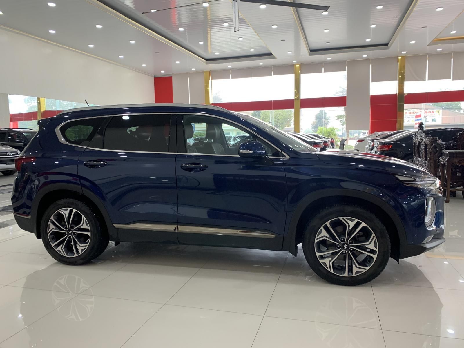 Hyundai Santa Fe 2020 - Cần bán lại xe Hyundai Santa Fe 2.2L máy dầu năm 2020