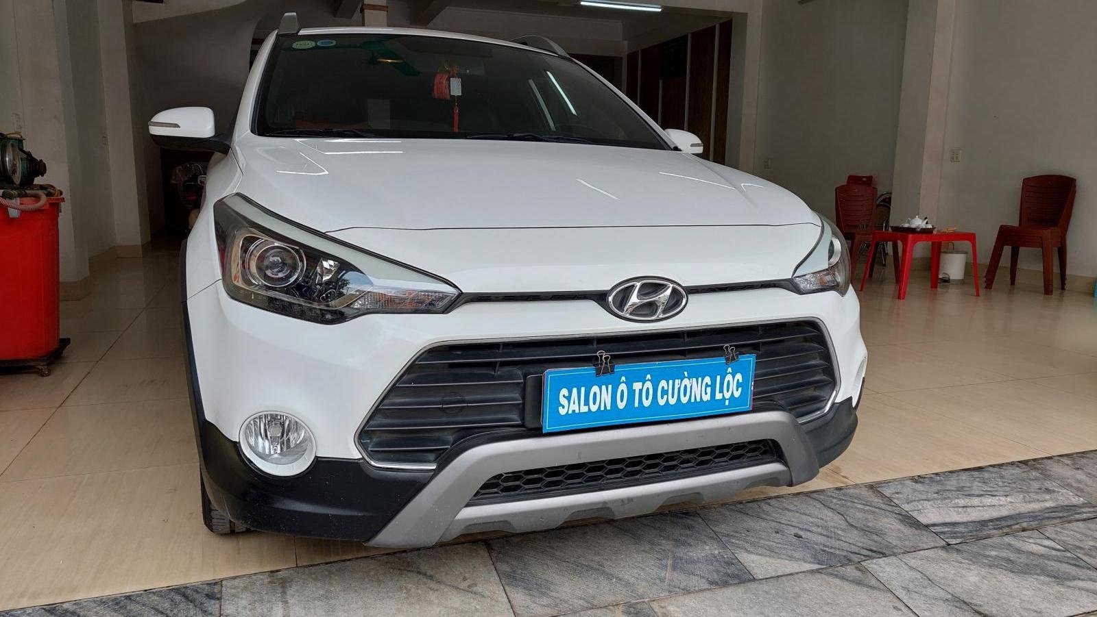 Hyundai i20 2015 - Cần bán lại xe  năm sản xuất 2015