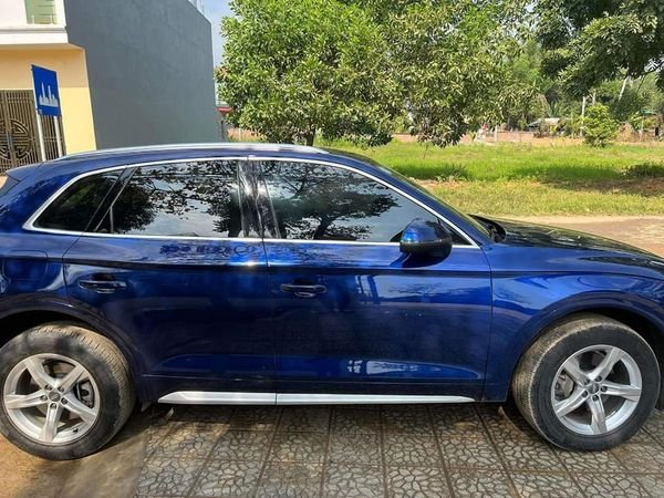 Audi Q5 2019 - Màu xanh lam, xe nhập