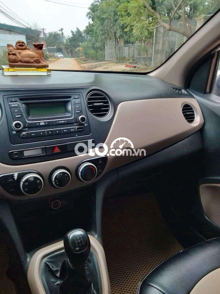 Hyundai Grand i10 2014 - Màu bạc, xe nhập số sàn