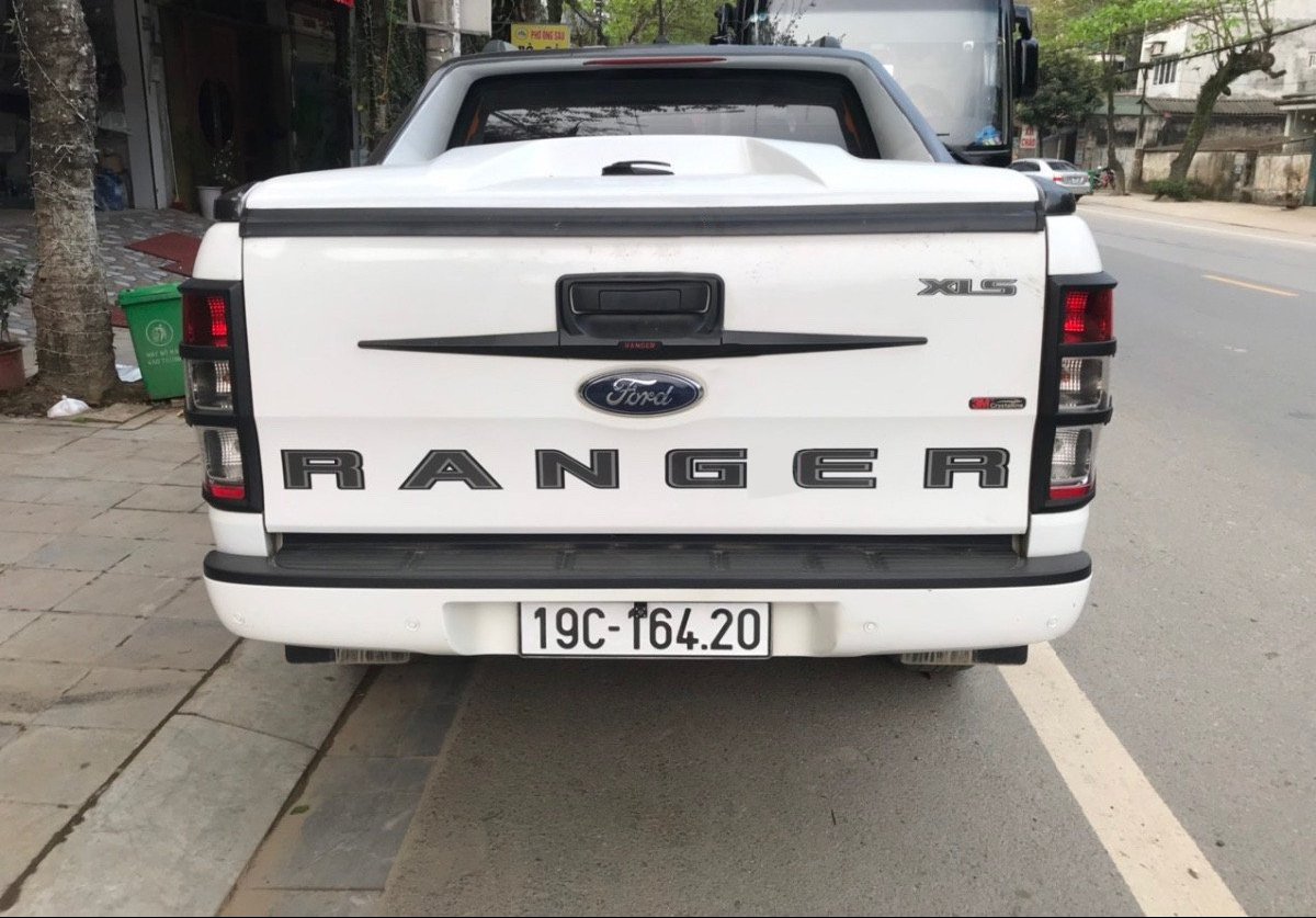 Ford Ranger 2019 - Màu trắng, nhập khẩu, 580 triệu