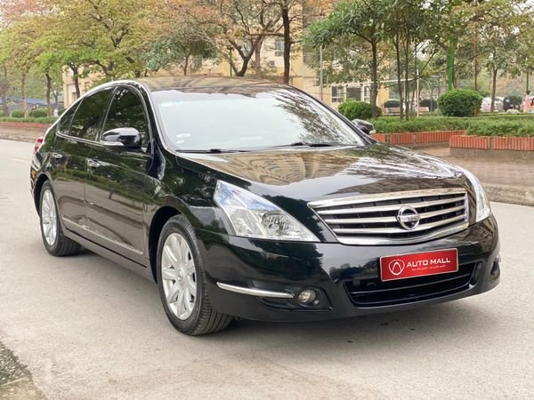 Nissan Teana 2011 - Màu đen, biển vip