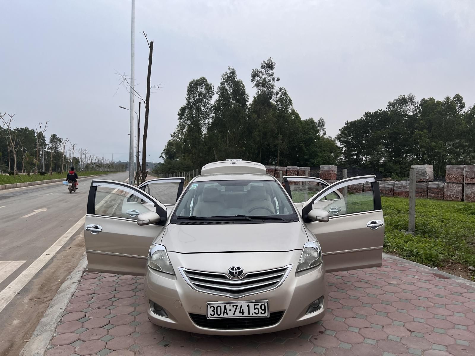 Toyota Vios 2009 - Biển số Hà Nội, xe cực đẹp bao zin nguyên bản