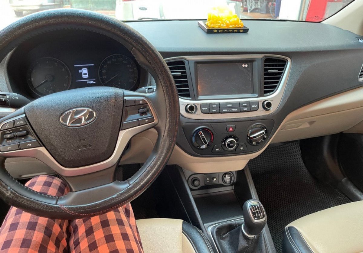Hyundai Accent 2020 - Màu trắng, giá 420tr