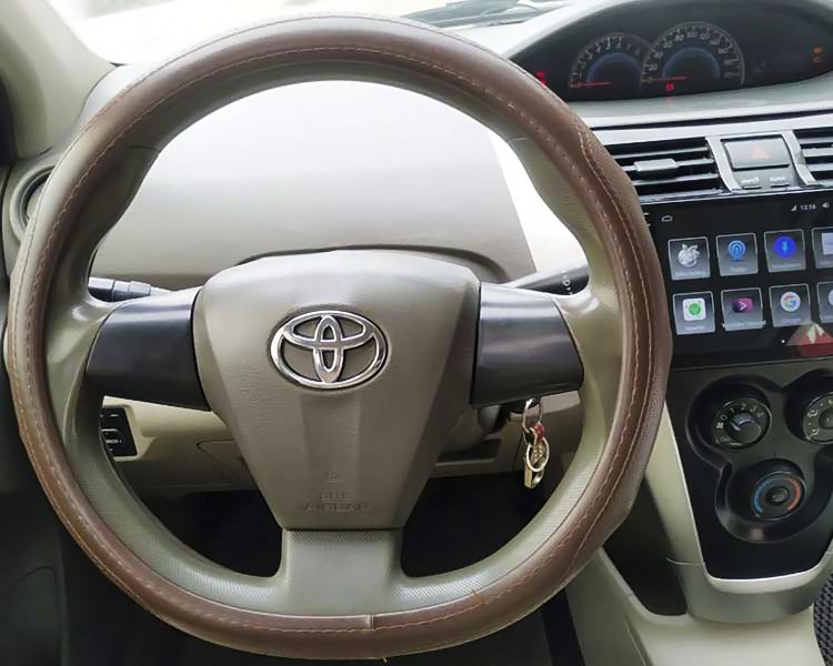 Toyota Vios 2013 - Màu bạc, xe đẹp