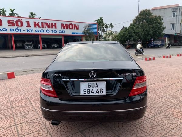 Mercedes-Benz C200 2008 - Màu đen, giá tốt