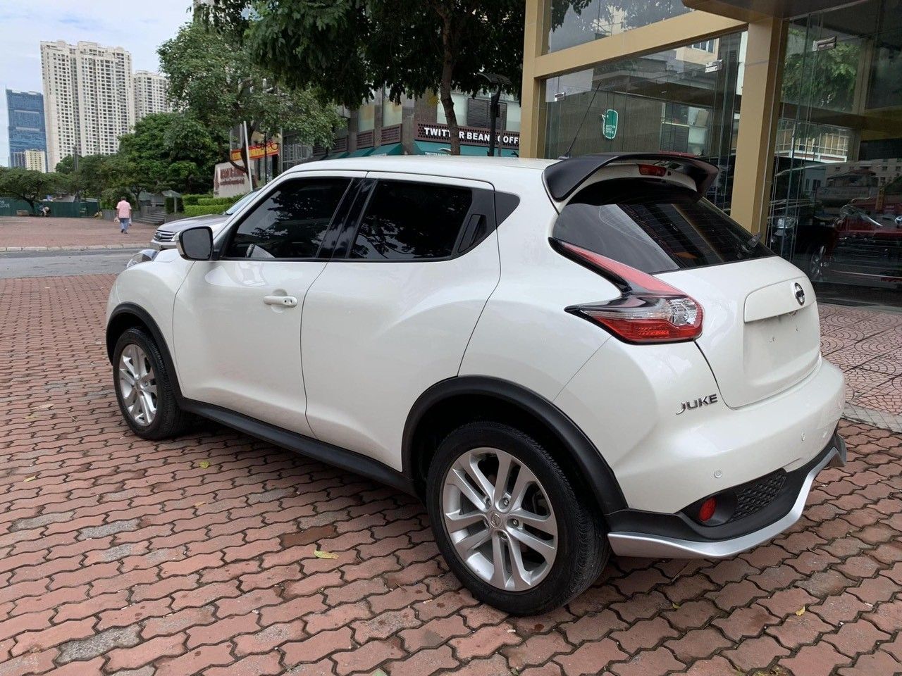 Nissan Juke 2016 - Xe màu trắng