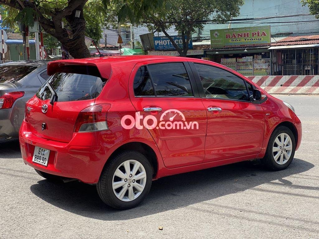 Toyota Yaris 2012 - Màu đỏ, xe nhập, số tự động