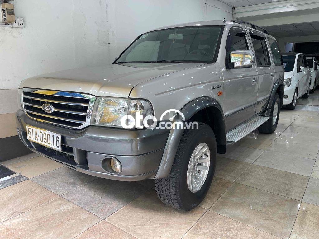 Ford Everest 2006 - Màu xám