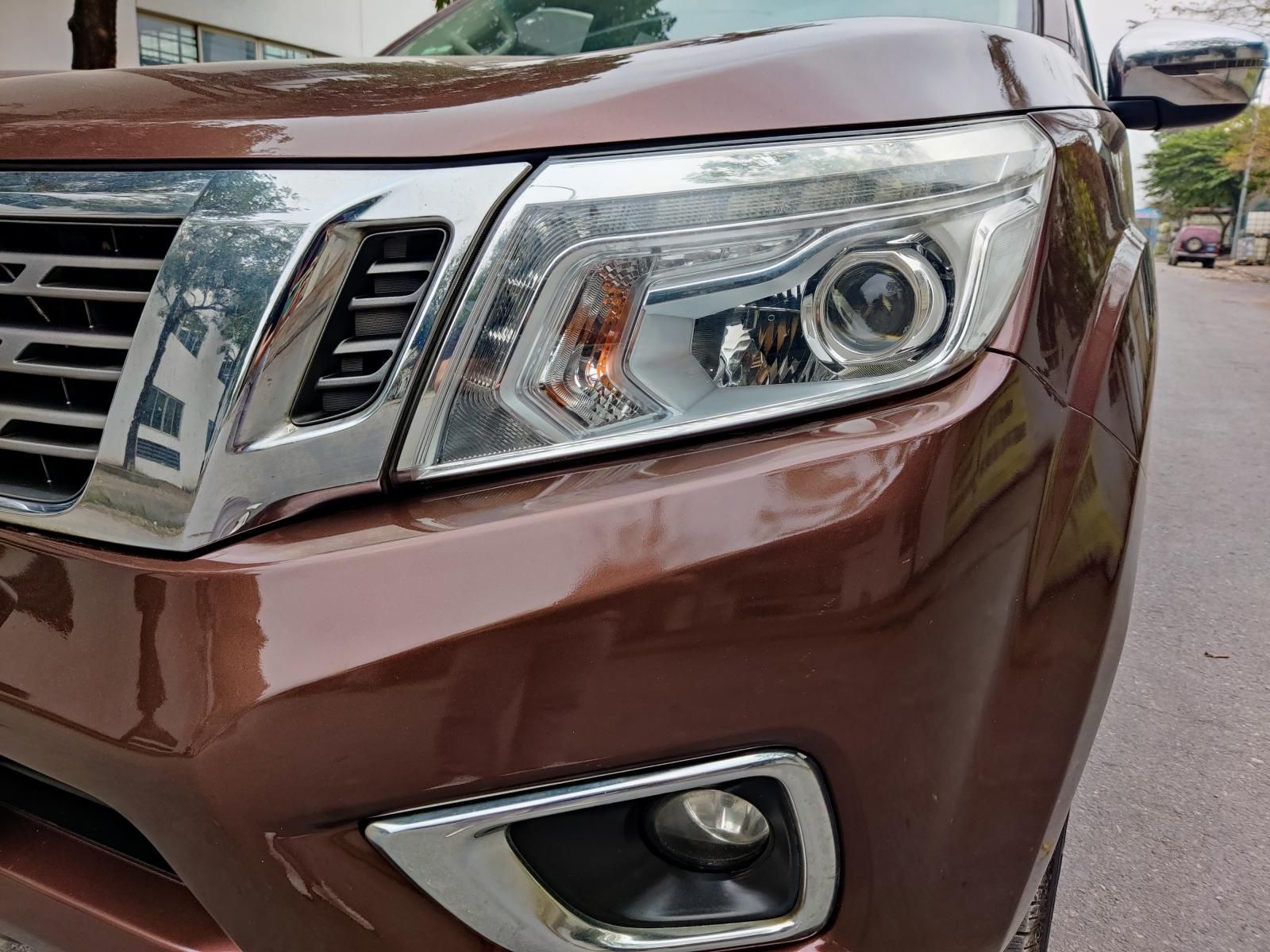 Nissan Navara 2015 - Xe tự động 2 cầu cực đẹp, chạy 8v km, 1 chủ biển HN