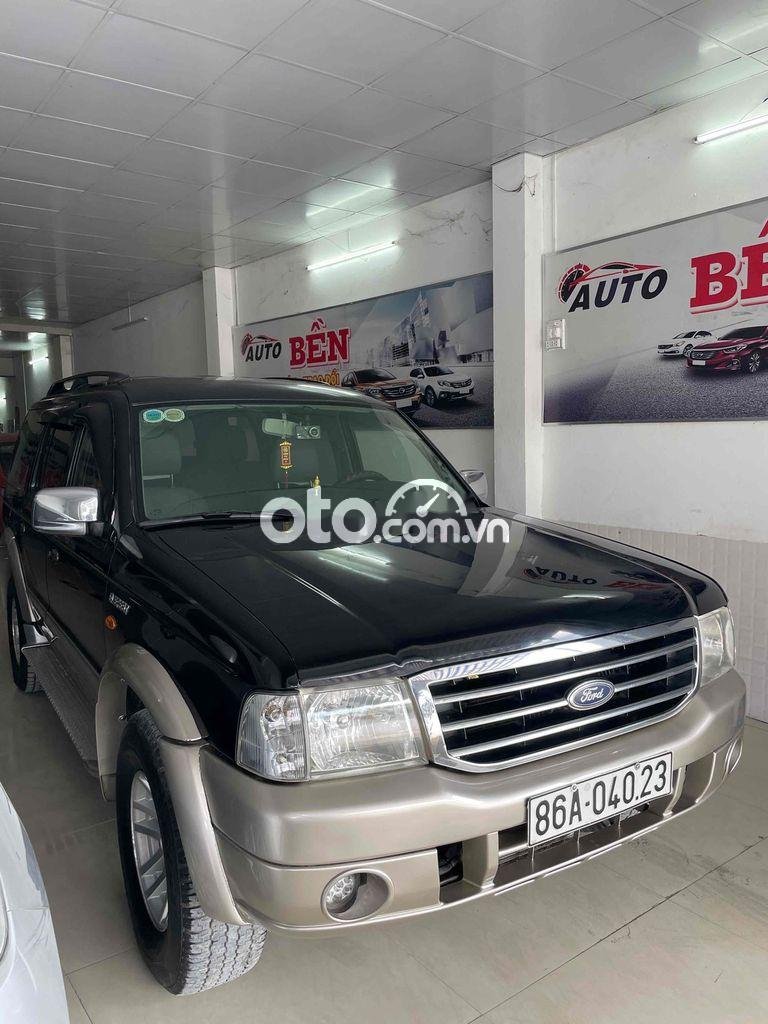 Ford Everest 2005 - Màu đen xe gia đình