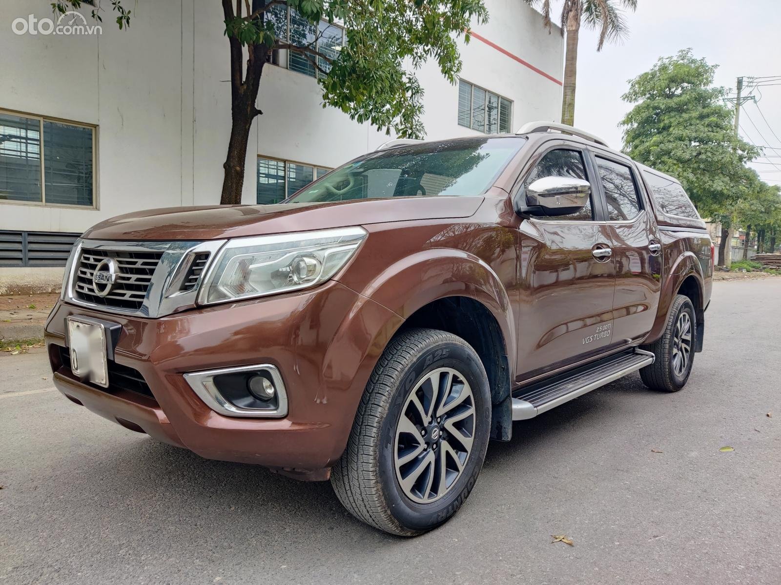 Nissan Navara 2015 - Xe tự động 2 cầu cực đẹp, chạy 8v km, 1 chủ biển HN